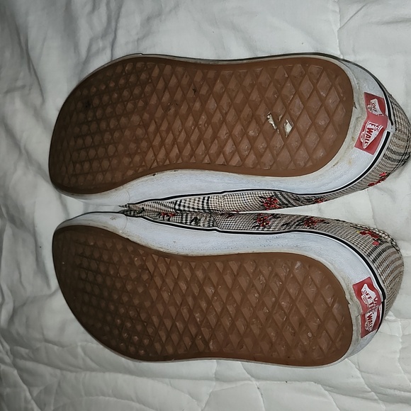 VANS Flower Patterned Skate Shoes, Size 10, VGUC, Cream and Gingham - Picture 7 of 7